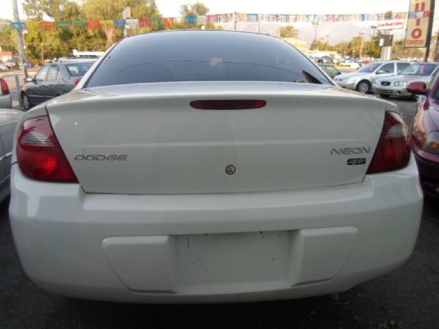 Dodge Neon 2005 photo 2