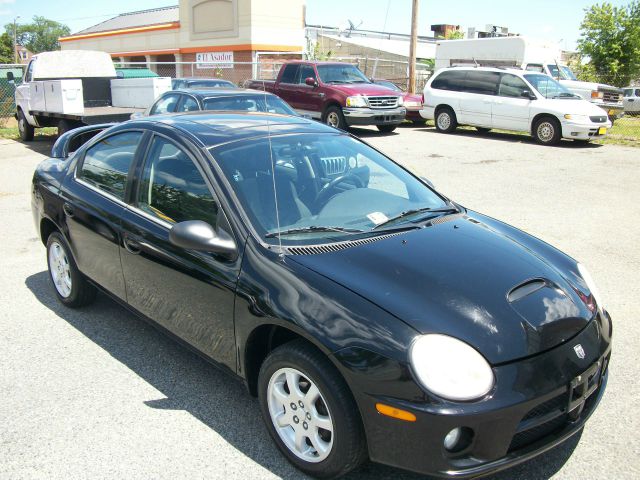 Dodge Neon 2005 photo 2