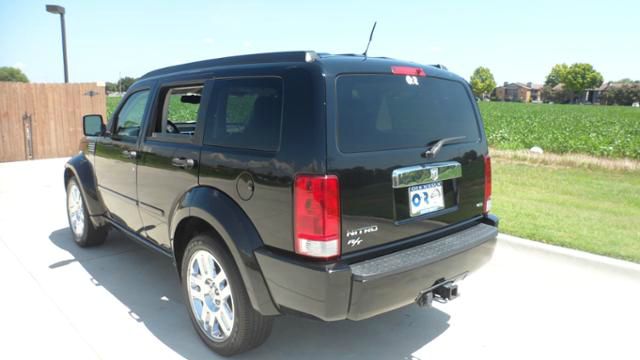 Dodge Nitro Deluxe Convertible SUV