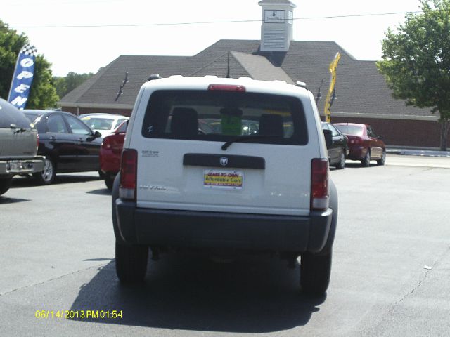 Dodge Nitro 2007 photo 2