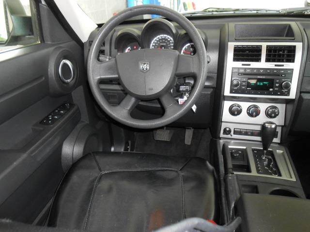 Dodge Nitro 2007 photo 8