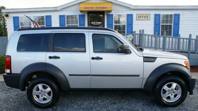 Dodge Nitro Wolfsburg Edition Sedan SUV