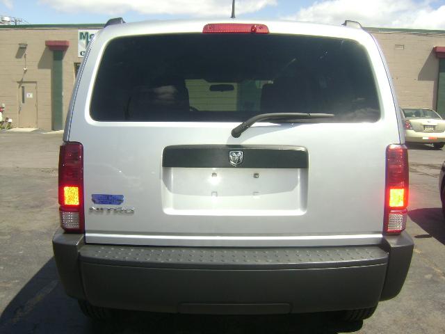 Dodge Nitro 2007 photo 2