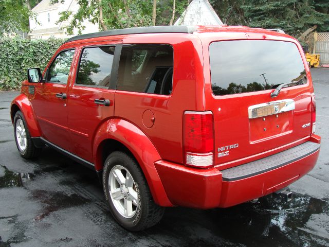 Dodge Nitro Wagon SE SUV