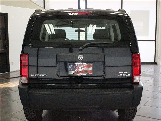 Dodge Nitro 2007 photo 1