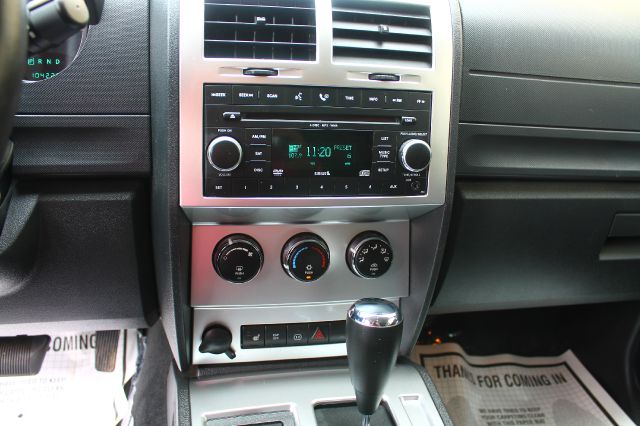 Dodge Nitro 2007 photo 32