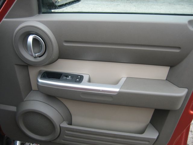 Dodge Nitro 2007 photo 2