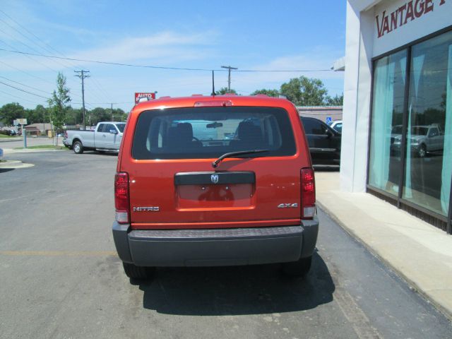 Dodge Nitro 2008 photo 2