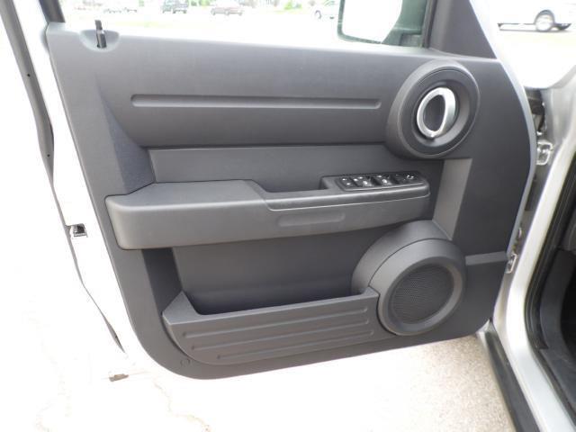 Dodge Nitro 2008 photo 11