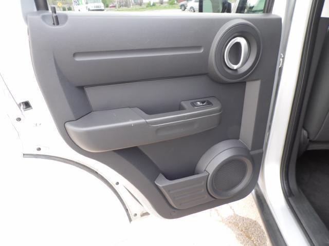 Dodge Nitro 2008 photo 2