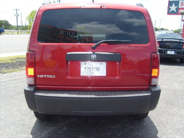 Dodge Nitro 2008 photo 2