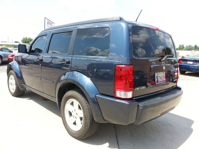 Dodge Nitro 2008 photo 2