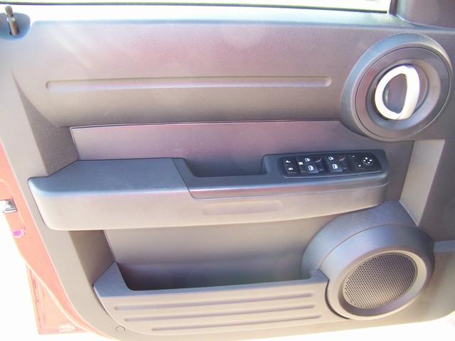 Dodge Nitro 2008 photo 3