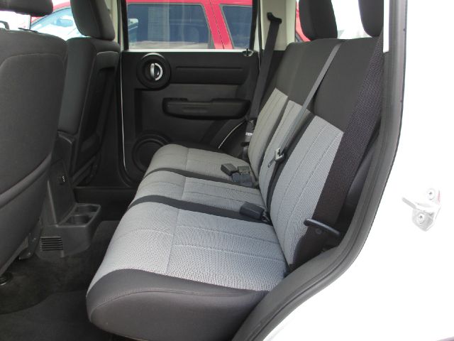 Dodge Nitro 2008 photo 11