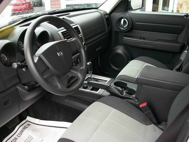 Dodge Nitro 2008 photo 18