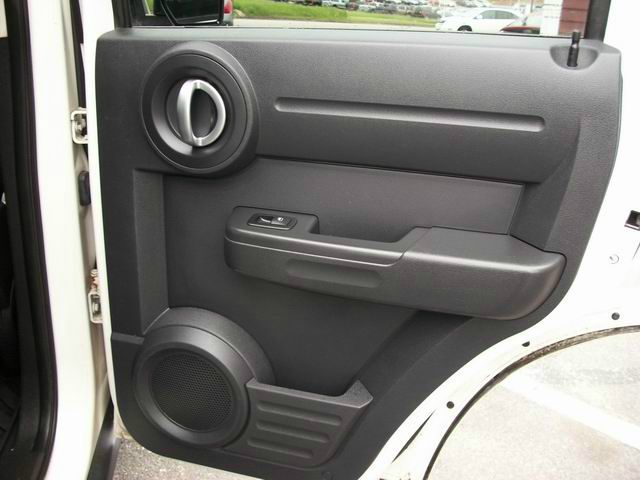 Dodge Nitro 2008 photo 6