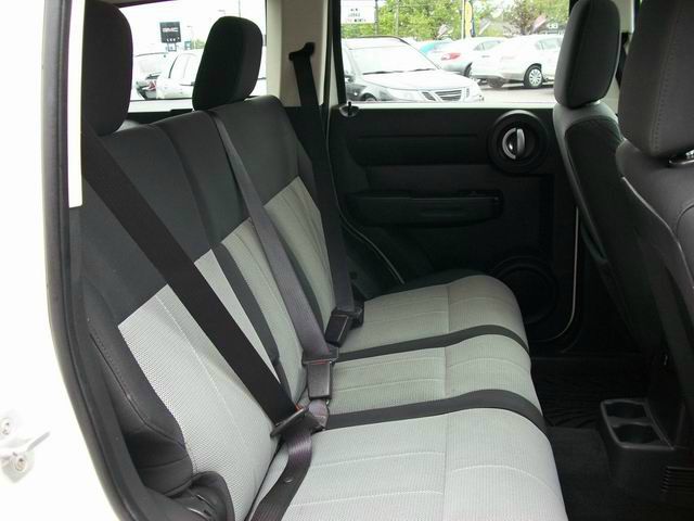 Dodge Nitro 2008 photo 8