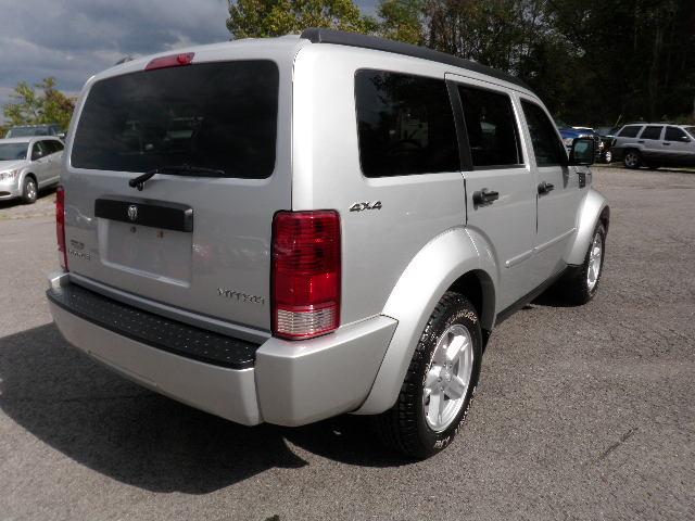 Dodge Nitro 2010 photo 5