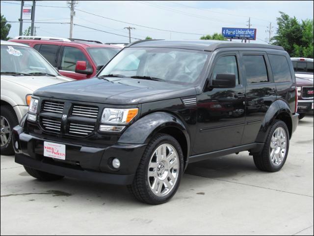 Dodge Nitro 2010 photo 1