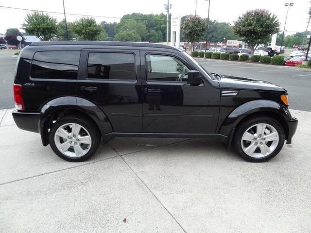 Dodge Nitro 2010 photo 4