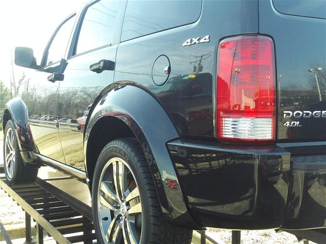 Dodge Nitro 2011 photo 3