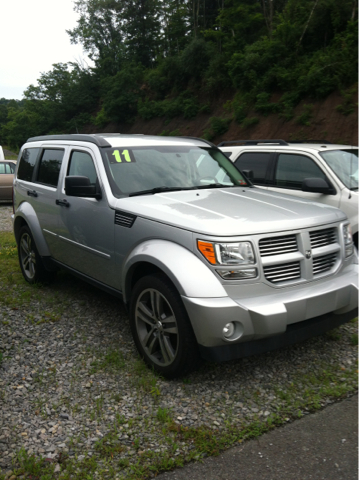 Dodge Nitro 2011 photo 3