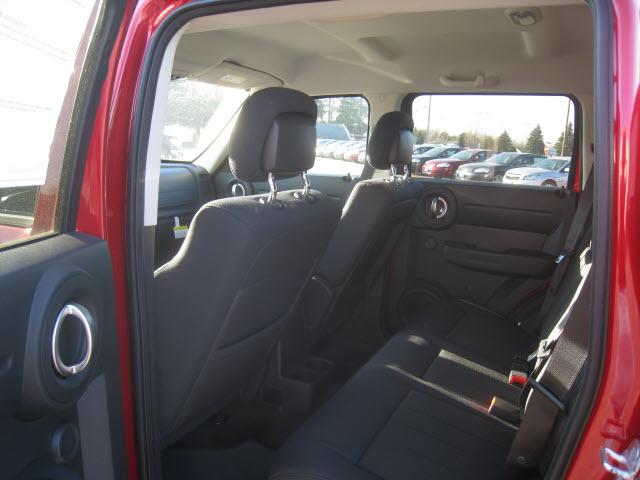 Dodge Nitro 2011 photo 4