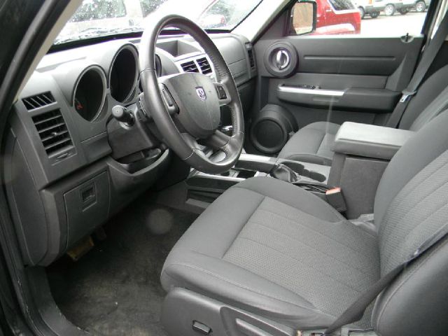 Dodge Nitro 2011 photo 4