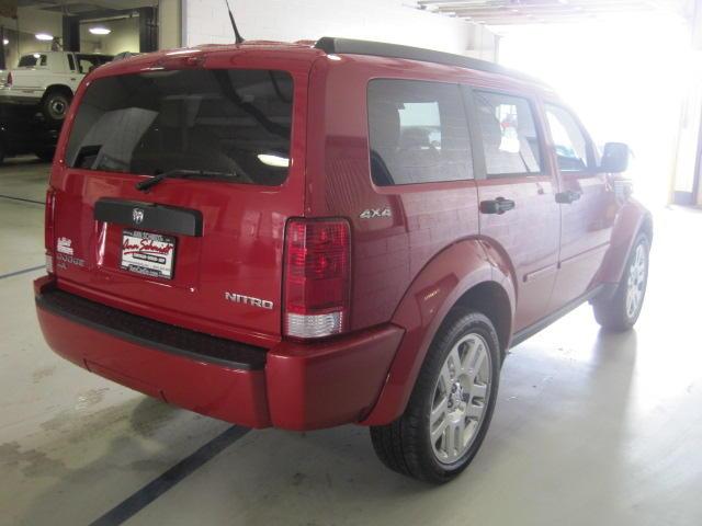 Dodge Nitro Laredo / Trail Rated Sport Utility