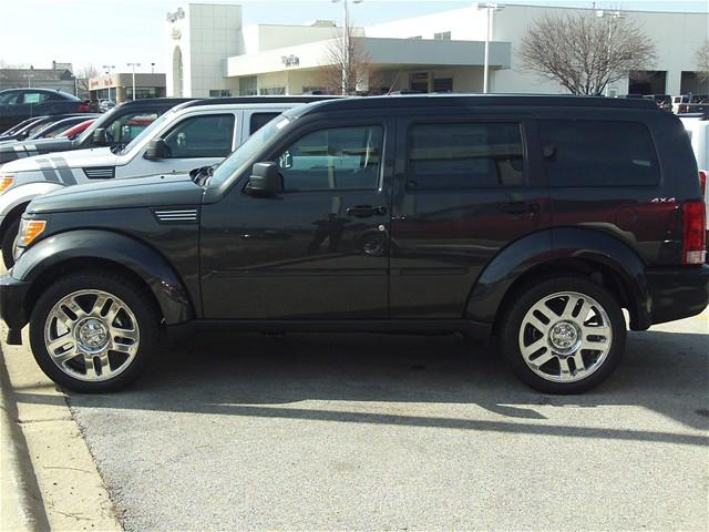 Dodge Nitro 2011 photo 4