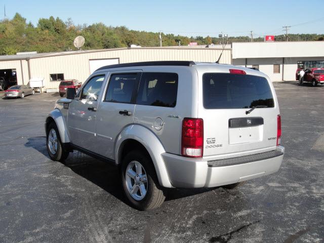 Dodge Nitro 2011 photo 1