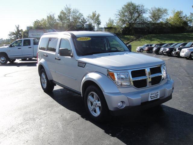 Dodge Nitro 2011 photo 2