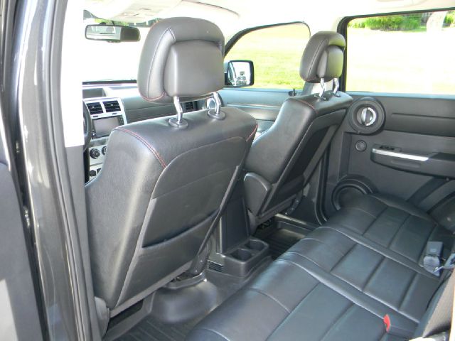 Dodge Nitro 2011 photo 17