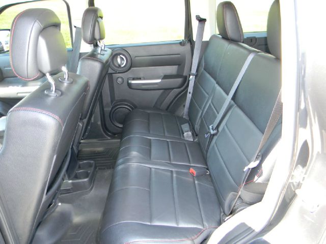 Dodge Nitro 2011 photo 28