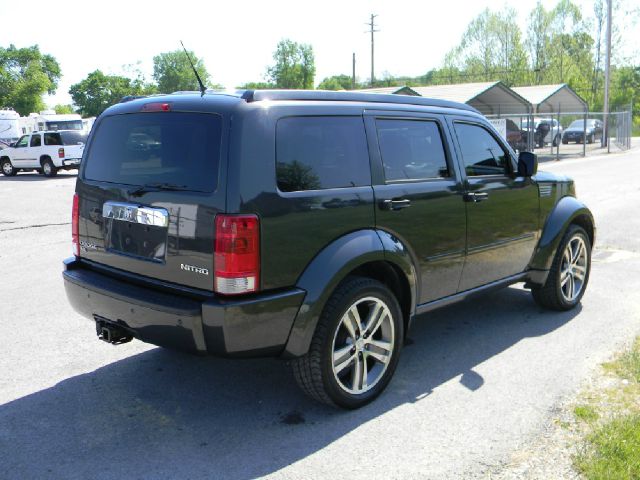 Dodge Nitro 2011 photo 4