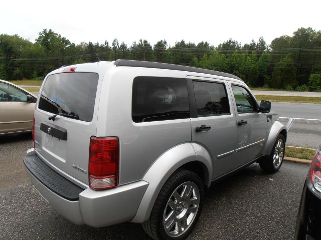 Dodge Nitro 2011 photo 1