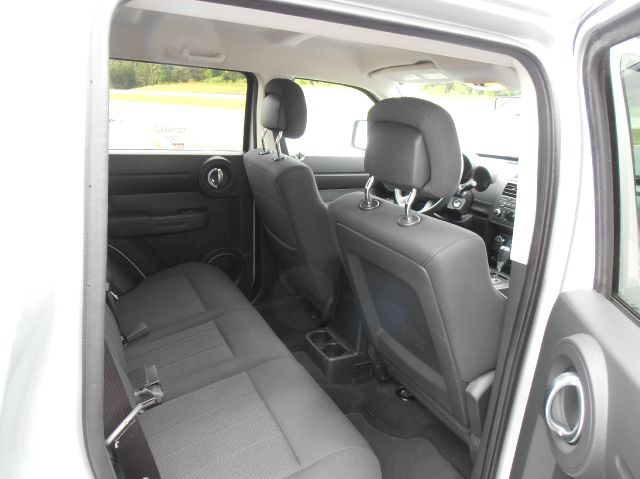 Dodge Nitro 2011 photo 3