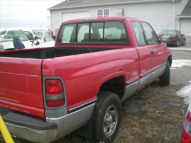 Dodge Ram 1500 1995 photo 3