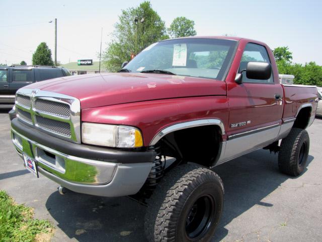 Dodge Ram 1500 1995 photo 2