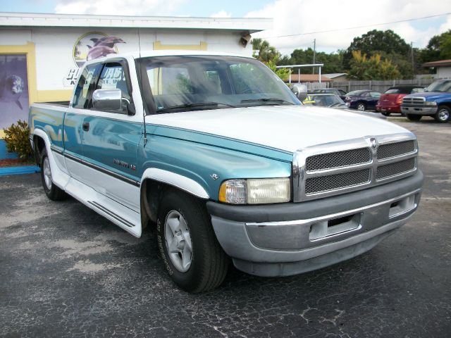 Dodge Ram 1500 1996 photo 3