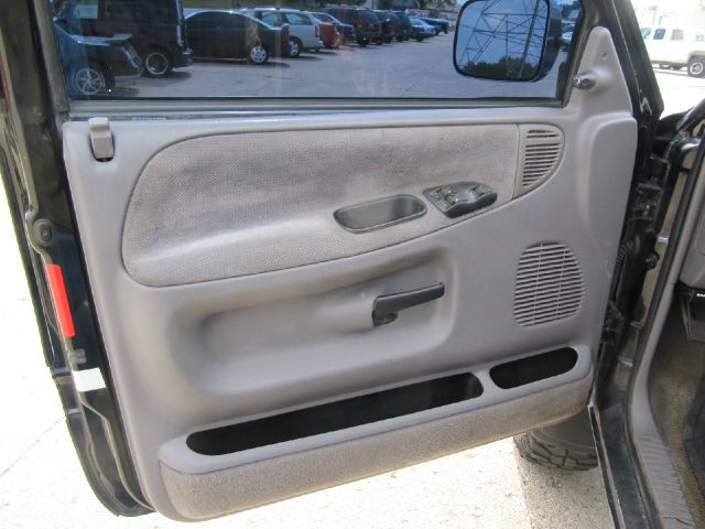 Dodge Ram 1500 1996 photo 12