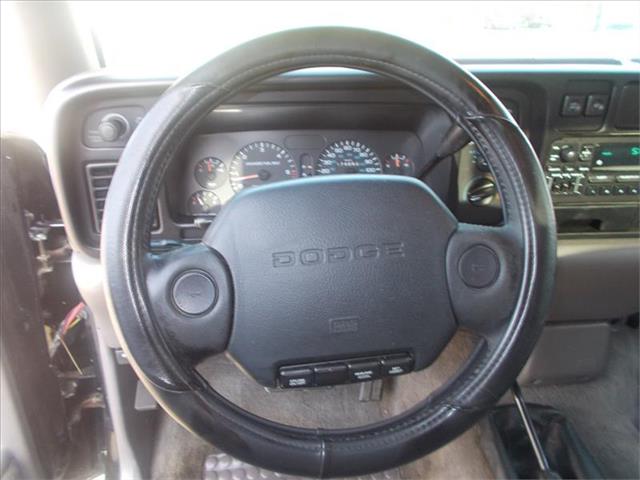 Dodge Ram 1500 1996 photo 10