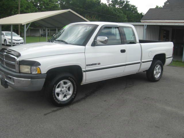 Dodge Ram 1500 1996 photo 4