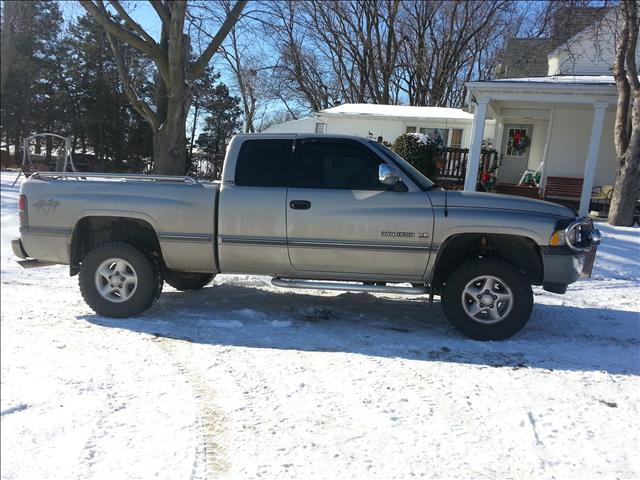 Dodge Ram 1500 1997 photo 2