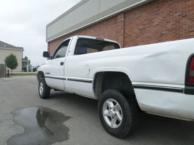 Dodge Ram 1500 1997 photo 3