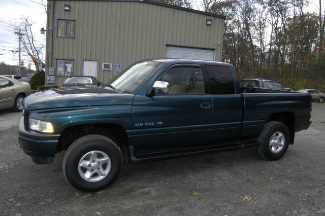 Dodge Ram 1500 Crew Cab Standard Box 4-wheel Drive LTZ Pickup