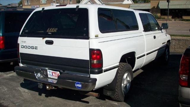 Dodge Ram 1500 1997 photo 2