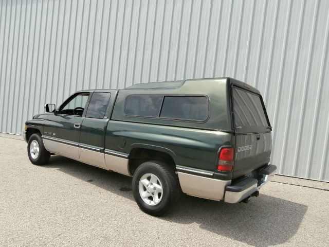 Dodge Ram 1500 1997 photo 3