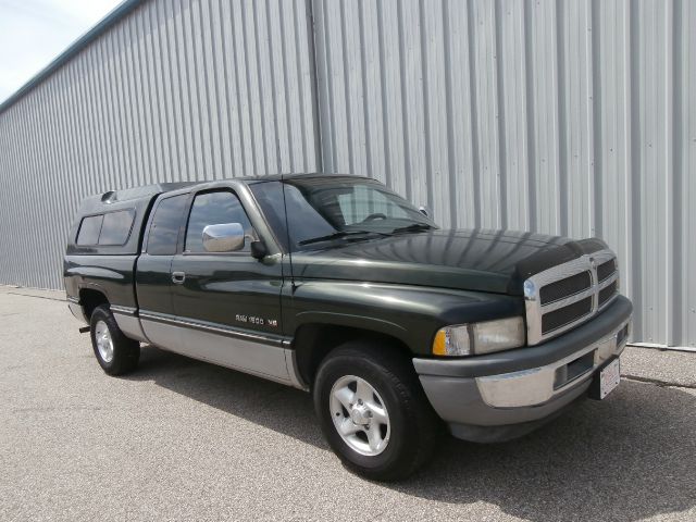 Dodge Ram 1500 1997 photo 4