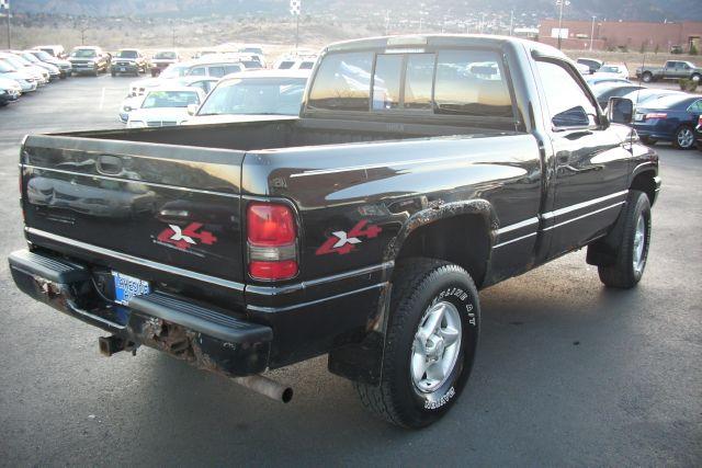 Dodge Ram 1500 1997 photo 4